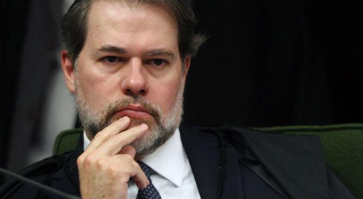 Toffoli deixa para Barroso decisão sobre inquérito dos Portos