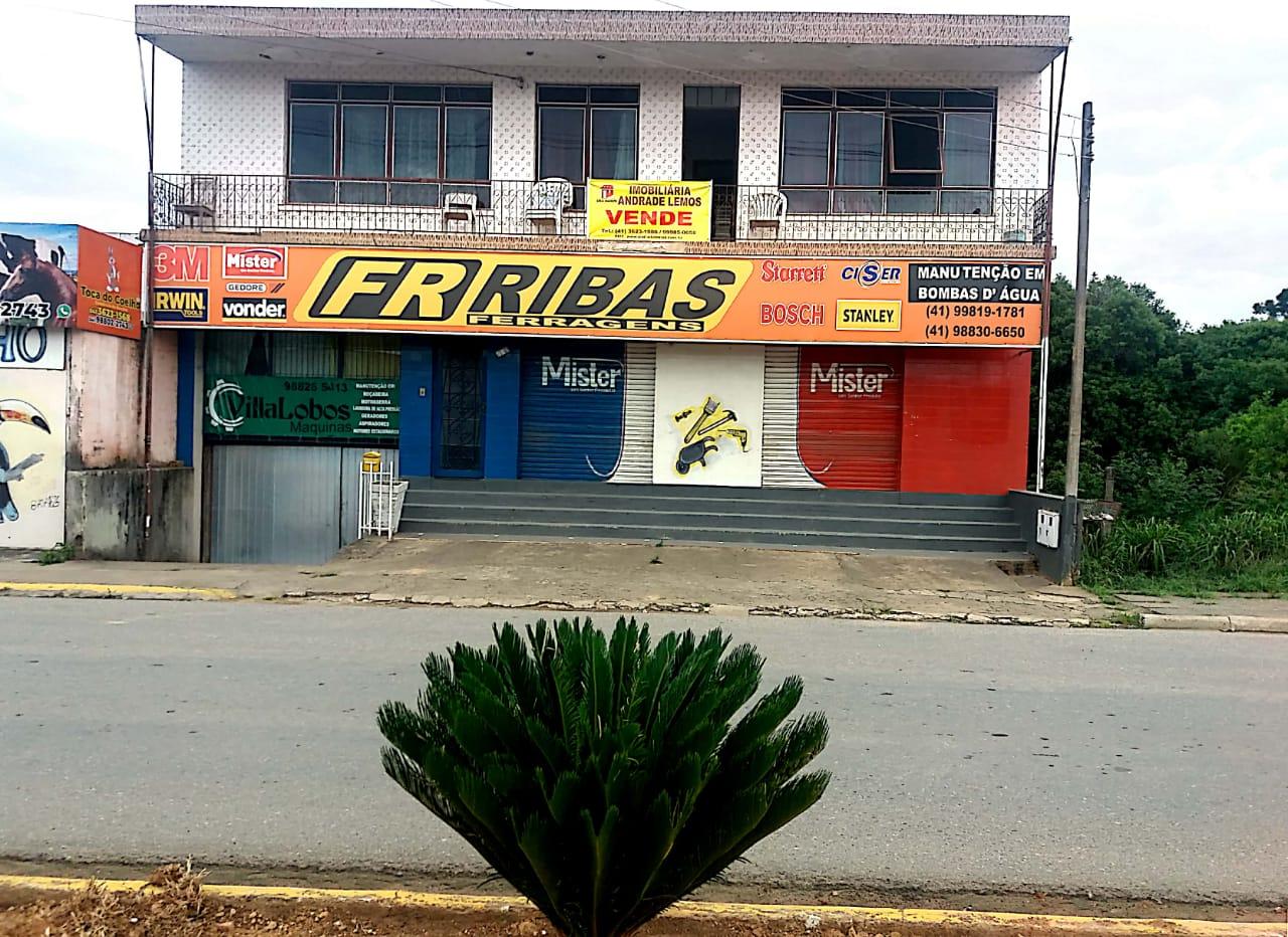 Edificação comercial e residencial no Centro