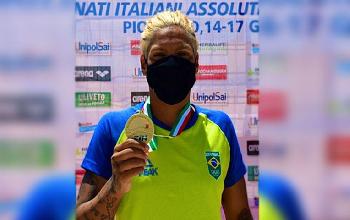 Ana Marcela é ouro no Campeonato Italiano Absoluto de Águas Abertas