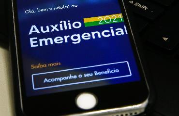 Auxílio emergencial é pago a beneficiários do Bolsa Família com NIS 1