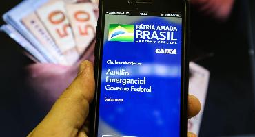 Auxílio Emergencial: nascidos em abril podem sacar 3ª parcela