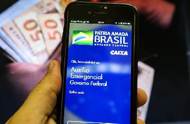 Auxílio Emergencial: nascidos em abril podem sacar 3ª parcela