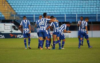 Avaí vence Chapecoense e sai na frente na decisão do Catarinense