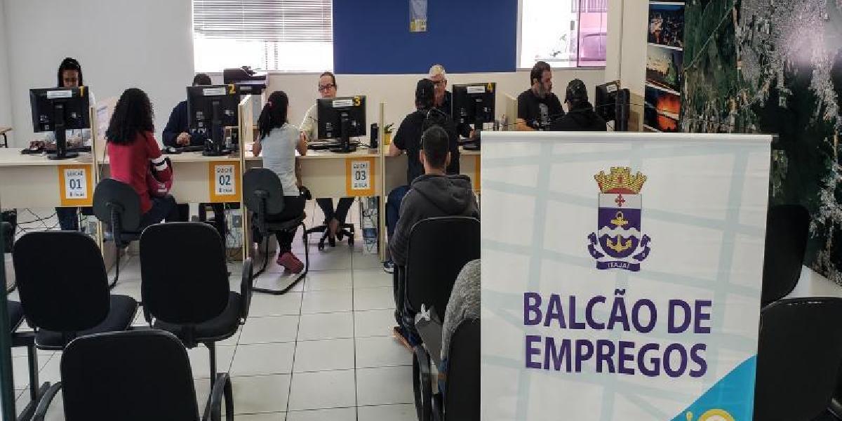 Balcão de Empregos oferece mais de 700 vagas nesta semana