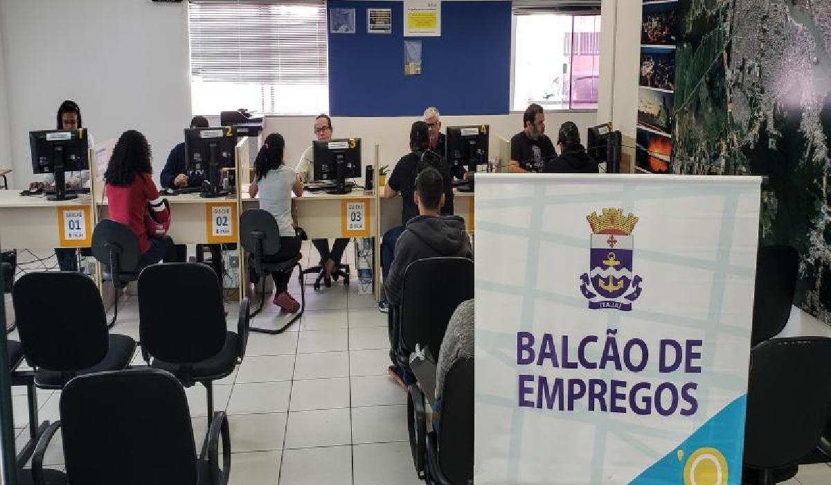 Balcão de Empregos oferece mais de 700 vagas nesta semana