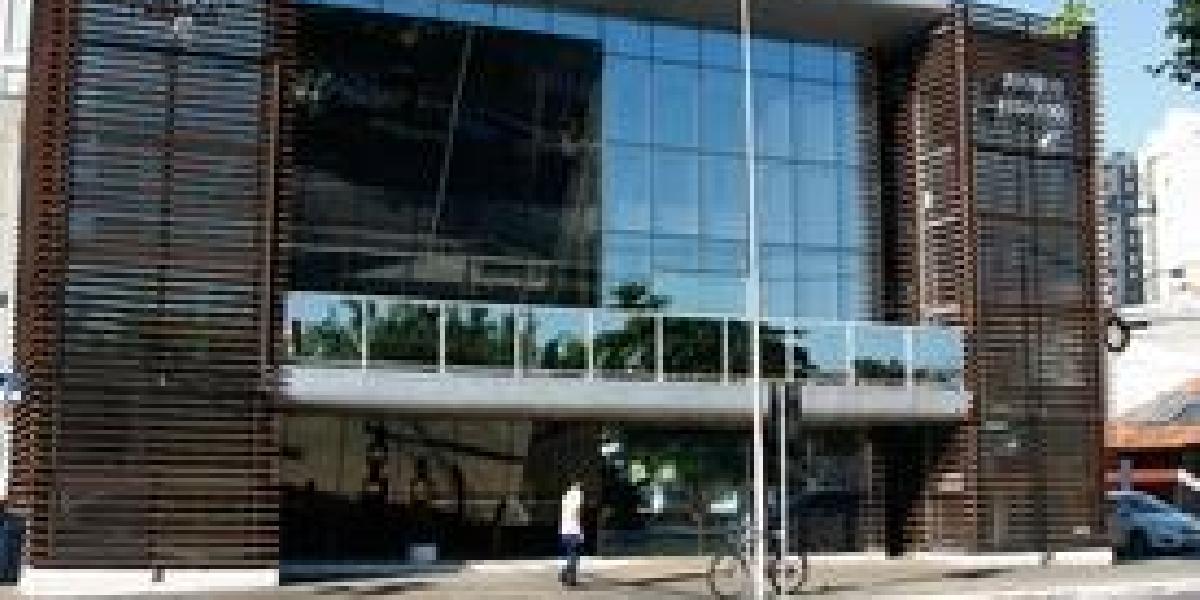 Biblioteca Municipal reabre segunda-feira