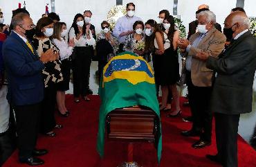 Bolsonaro decreta luto oficial de três dias por morte de Marco Maciel