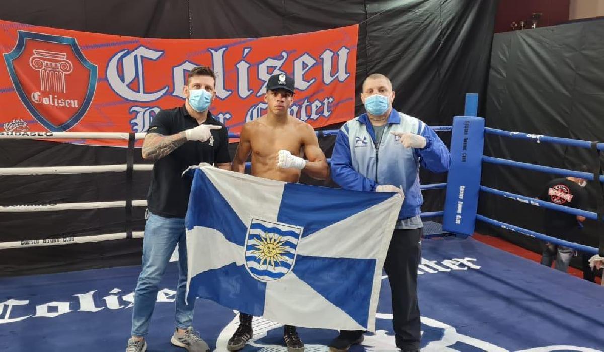 Boxeador de Balneário Camboriú vence luta internacional em São Paulo