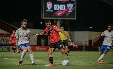 Brasileirão: Fortaleza segue...