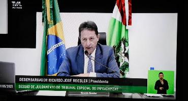 Carlos Moisés é absolvido no caso dos respiradores