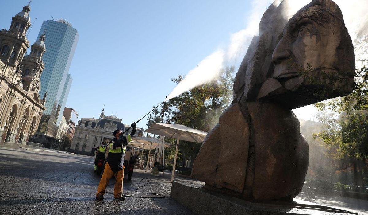 Centro-esquerda vence eleições regionais no Chile e conquista capital