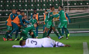 Chapecoense supera Figueirense...