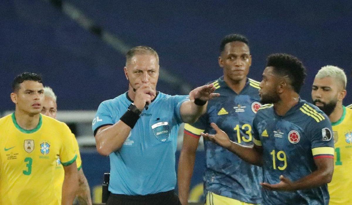 Colômbia protesta à Conmebol por arbitragem de jogo contra Brasil