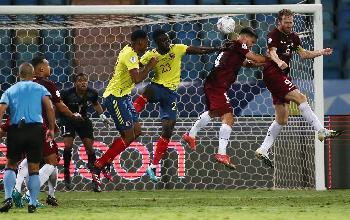 Com brilho de goleiro, Venezuela segura Colômbia pela Copa América