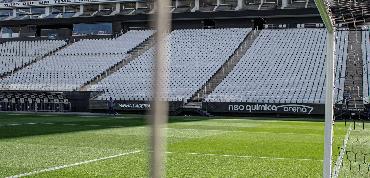 Corinthians recebe Flamengo em casa pelo Brasileirão