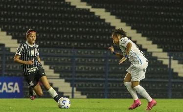 Corinthians vence Grêmio...