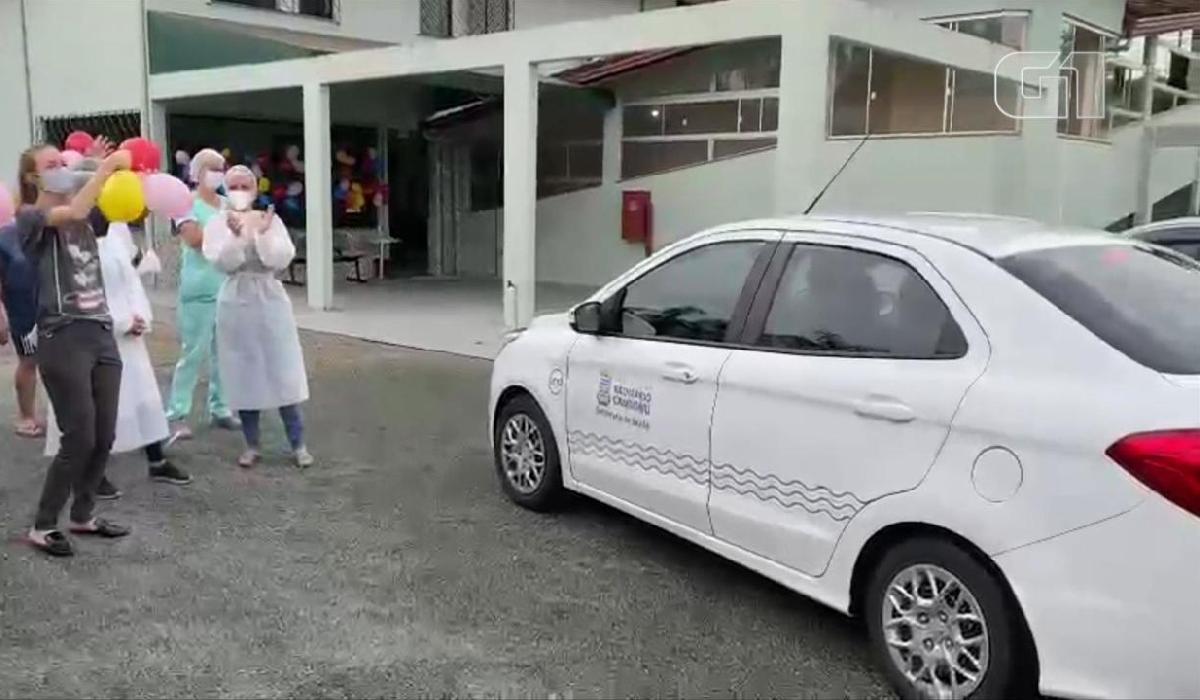 Drive-thru segue fechado: Continua faltando vacina em Balneário Camboriú