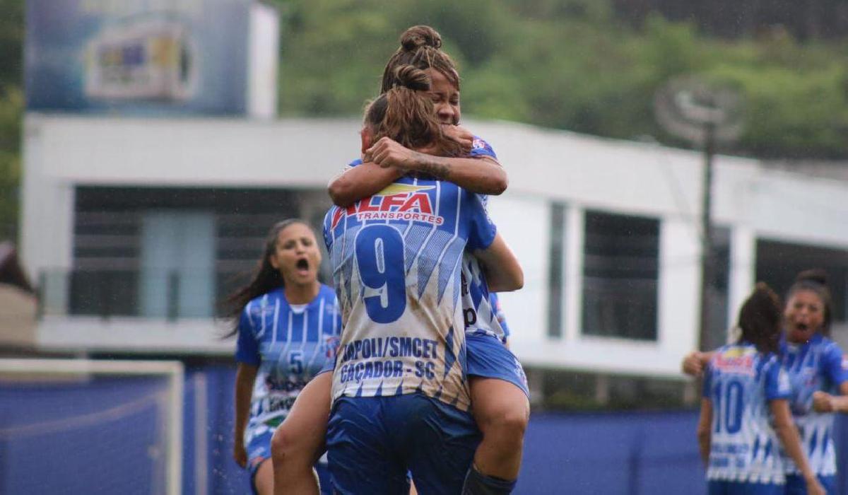 Empate complica Napoli-SC e Real Brasília no Brasileiro Feminino