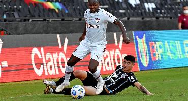 Fluminense arranca empate com Corinthians em São Januário