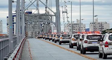 Governador entrega 186 novas viaturas para PM