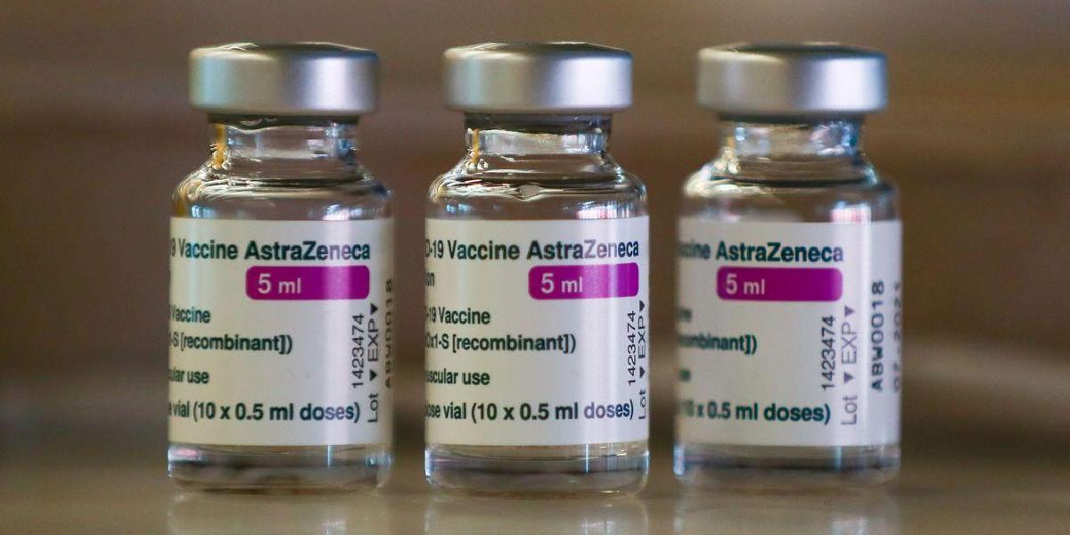 Governo recebe 5,9 milhões de doses da vacina de Oxford neste sábado