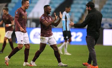 Grêmio perde para...