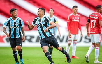 Grêmio vira sobre Internacional e fica a um empate do tetra gaúcho