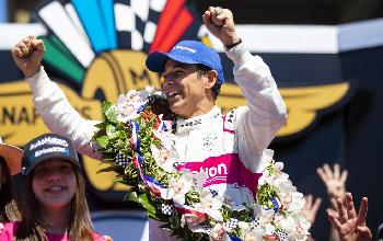 Helio Castroneves vence 500 milhas de Indianápolis pela quarta vez