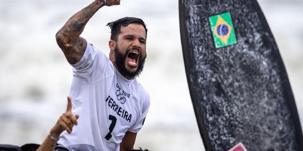 Ítalo Ferreira é ouro em Tóquio e 1º campeão olímpico no surfe