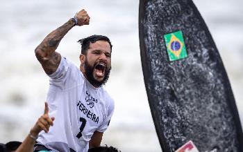 Ítalo Ferreira é ouro em Tóquio e 1º campeão olímpico no surfe