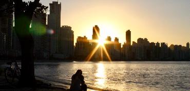 Live BC Abraça Você comemora os 57 anos de Balneário Camboriú