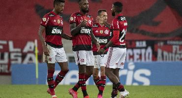 Na despedida de Gerson, Flamengo bate Fortaleza no Maracanã