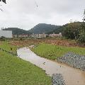 Obra em uma das pontes do Rio das Ostras segue para etapa final