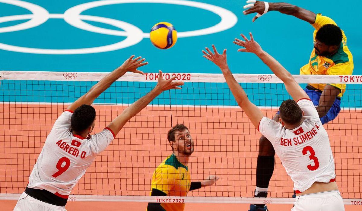 Olimpíada: Brasil passa pela Tunísia na estreia do vôlei masculino