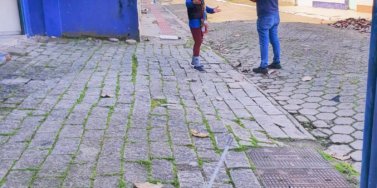 Patrick denuncia descaso da Prefeitura com moradores da rua 770