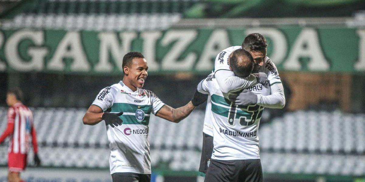 PLACAR: Vitória do Coritiba em duelo direto contra o Náutico