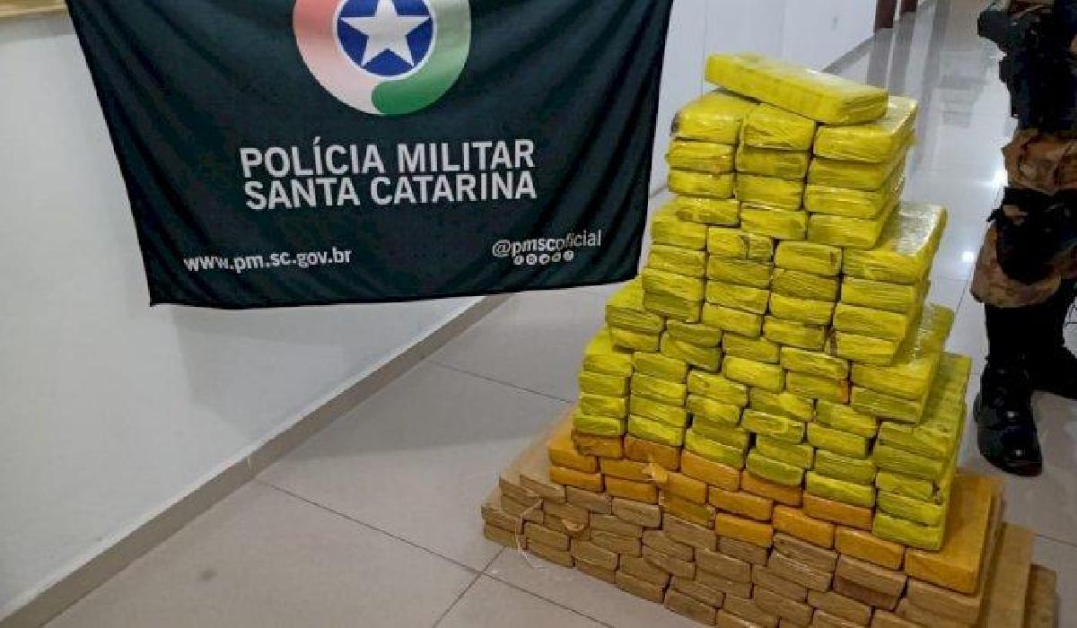 PM e PRF apreendem 119 quilos de maconha