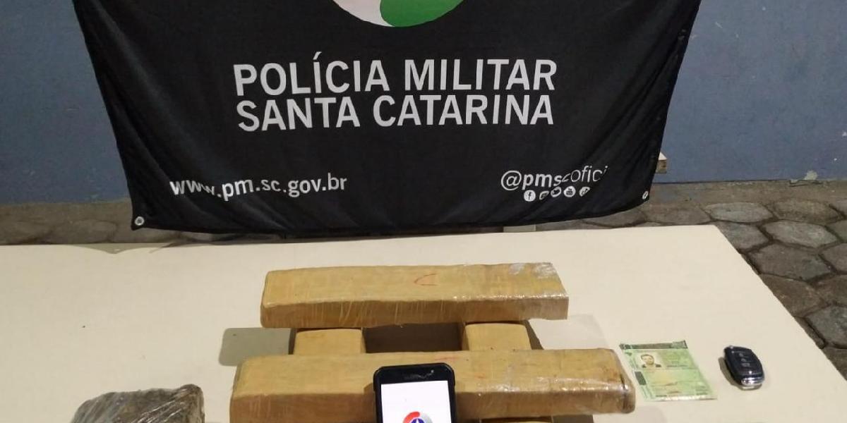 PM prende traficante que trazia droga para Balneário Camboriú