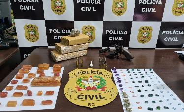 Polícia faz prisão...