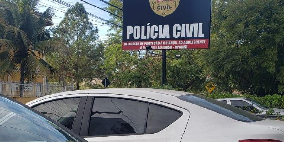 Polícia prende casal por suspeita de abusos sexuais