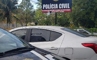 Polícia prende casal...