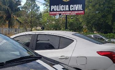 Polícia prende casal...