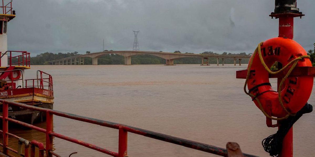 Ponte do Abunã reduzirá custo do transporte no Acre, diz Bolsonaro