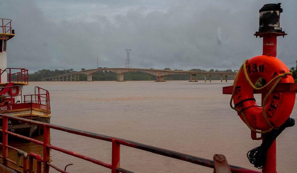 Ponte do Abunã reduzirá custo do transporte no Acre, diz Bolsonaro