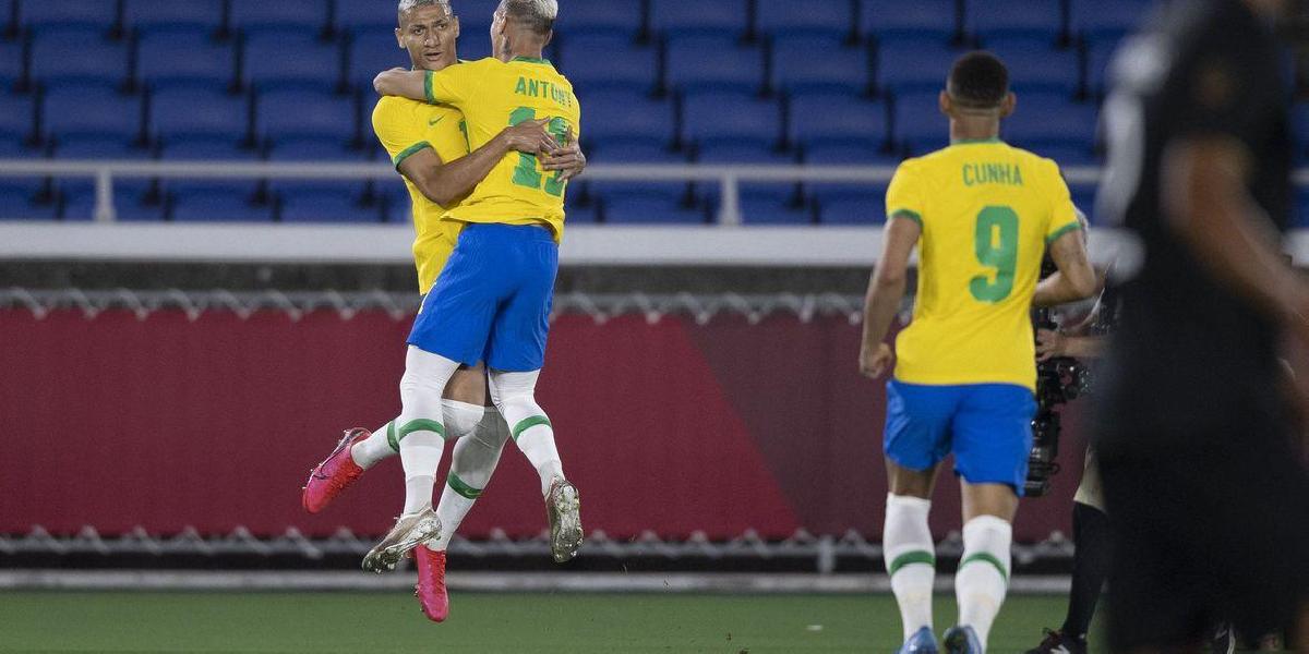 Richarlison brilha e Brasil vence Alemanha na estreia da Olimpíada