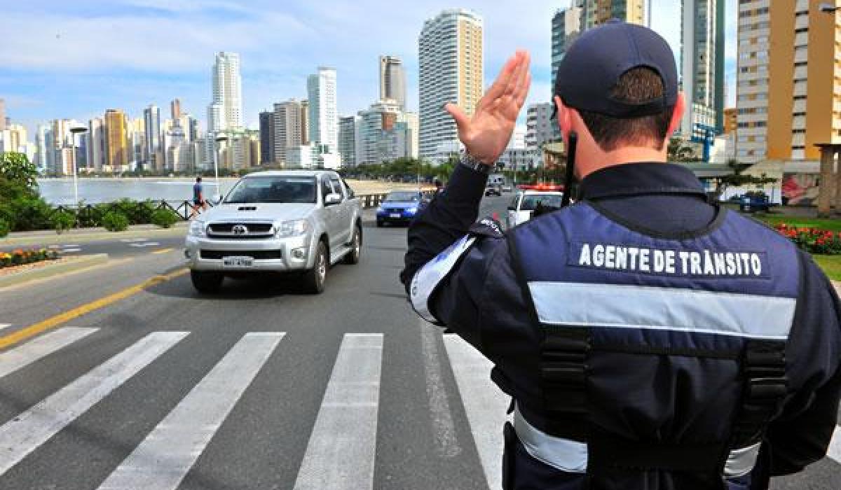 Rua 300 ficará parcialmente interditada nesta segunda