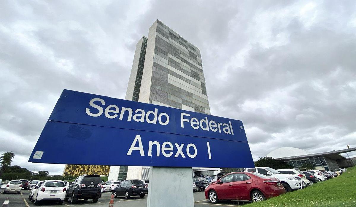 Senado aprova criação de certificado para vacinados contra covid-19