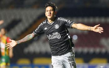 Série B: com gol de Cano, Vasco vence Sampaio Corrêa