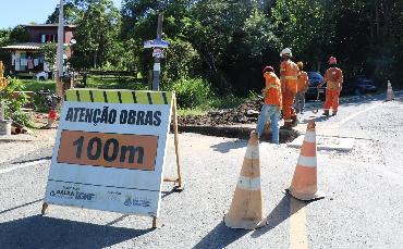 Serviço da Emasa...