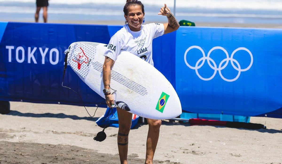 Silvana, Medina e Ítalo avançam às quartas de final do surfe em Tóquio